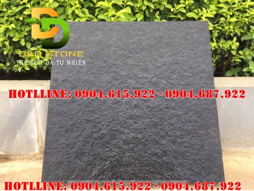 da-bazan-den-kho-mat-lat-nen