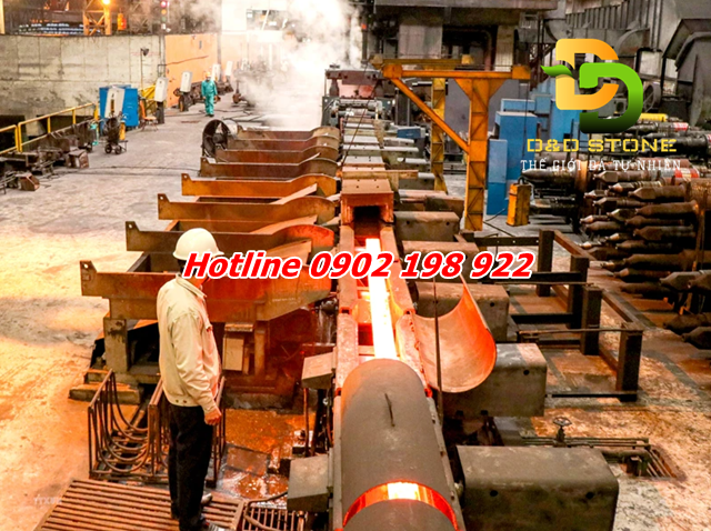 dolomite-lam-chat-tro-chay-trong-luyen-gang-thep-vai-tro-quy-trinh-va-loi-ich