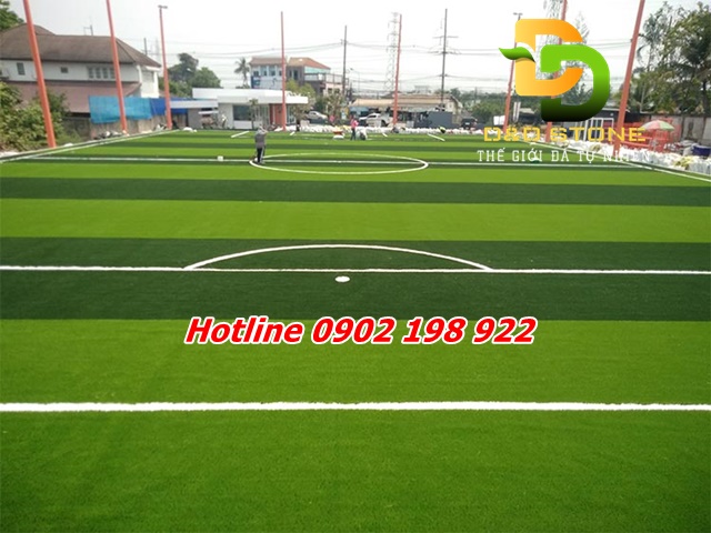 ve-quet-san-bong-cach-pha-quy-trinh-thi-cong-dinh-luong-chuan