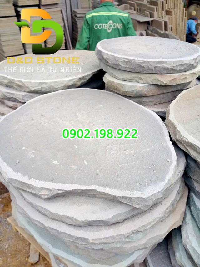 da-buoc-dao-tu-nhien-va-xu-huong-trang-tri-san-vuon-hien-nay